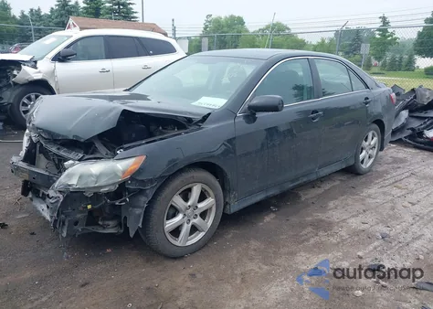 2007 Toyota Camry Se V6 z USA, uszkodzony, nr VIN 4T1BK46K37U006828